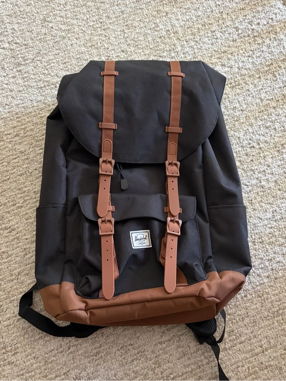 Herschel Classics Signature Gorpcore Little America Everyday Unisex Backpack